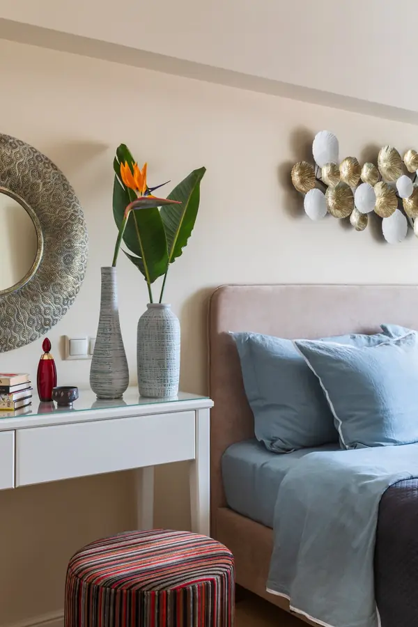 Реализация двухкомнатной квартиры в Малом Гнездниковском переулке. Realization o