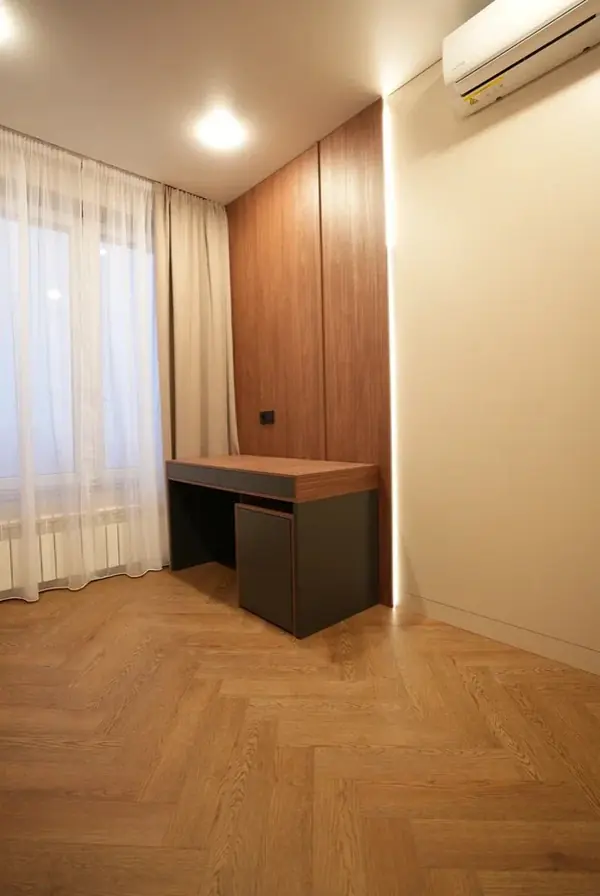 Рабочий стол в ЖК на Речном Вокзале