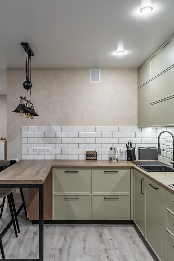 Природная Гармония: Дерево и Зелень