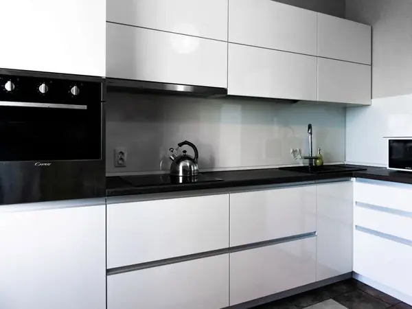 Белые кухни