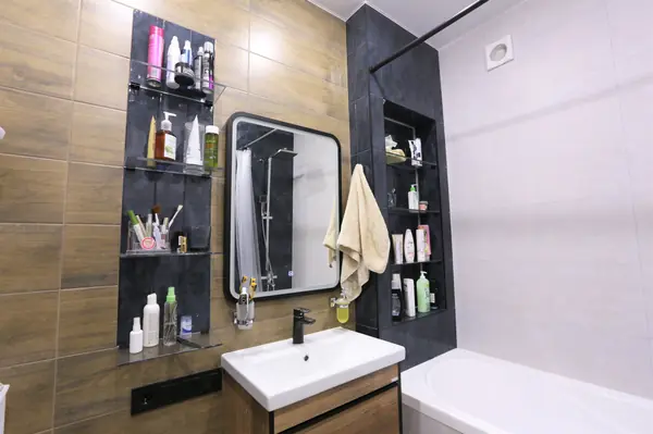 Дизайн - проект однокомнатной квартиры для молодой пары. Фотографии реализации.