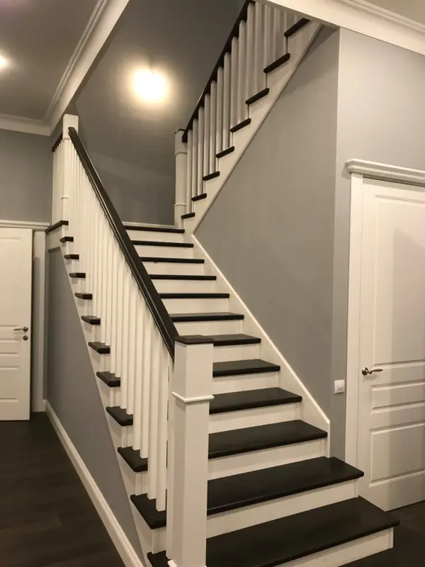 ЛЕСТНИЦЫ ИЗ МАССИВА