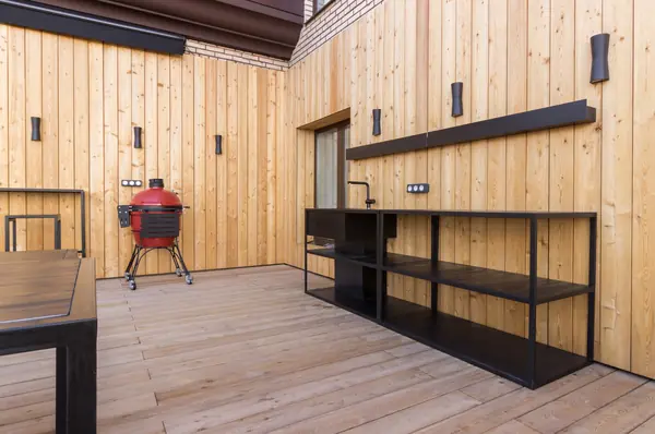 Терраса в квартире на Фермском ш.