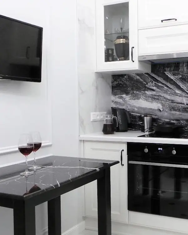 Белоснежный интерьер маленькой квартиры