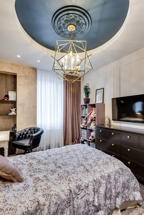 Фото реализации проекта "Квартира в доме с часами"