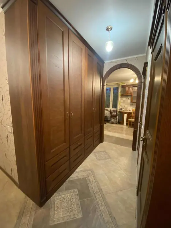 Мебель для прихожей - классический стиль