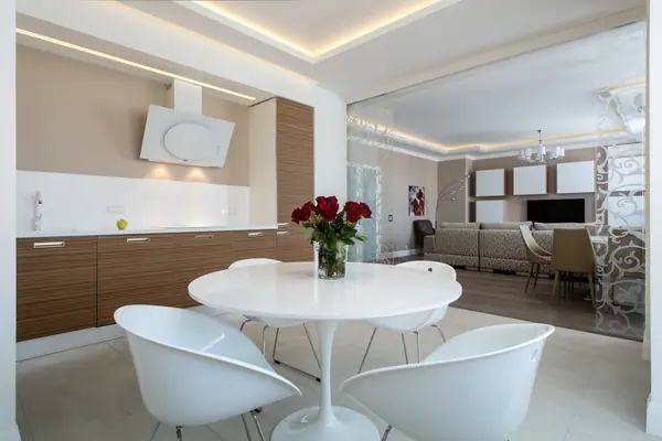 Теплый минимализм