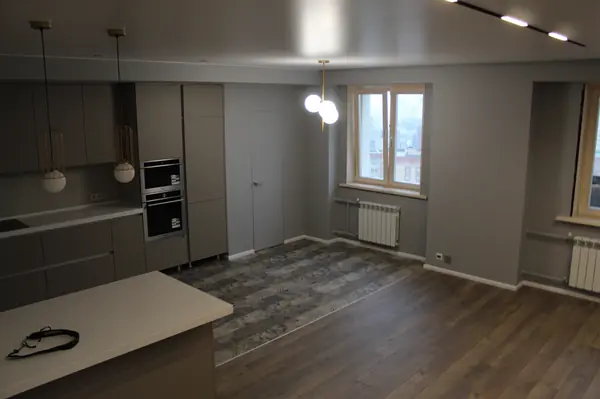 Четырехкомнатная в центре под ключ по дизайн-проекту