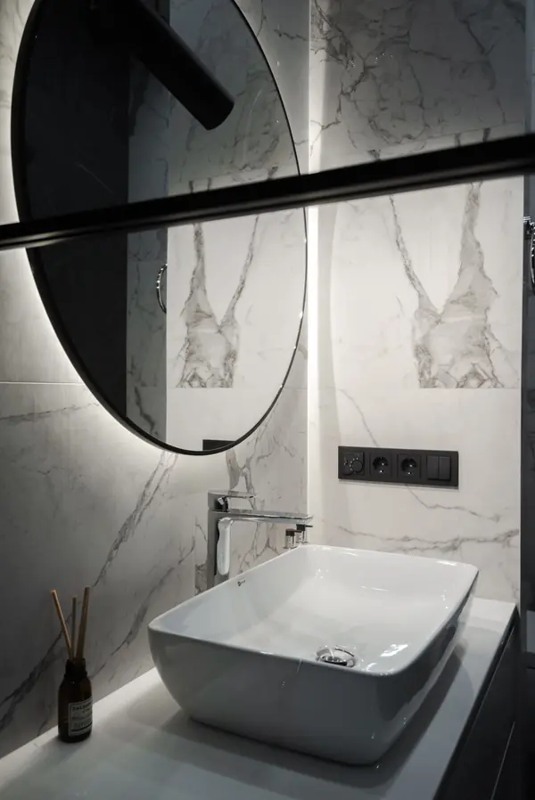 Просторная квартира в серых цветах