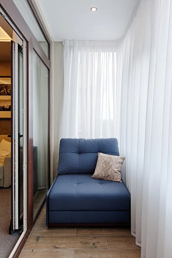 Реализованный проект уютной квартиры-студии 34 м2. Санкт-Петербург. ЖК "Клевер"