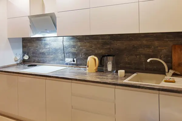 2-комнатная квартира на Лукина, 3