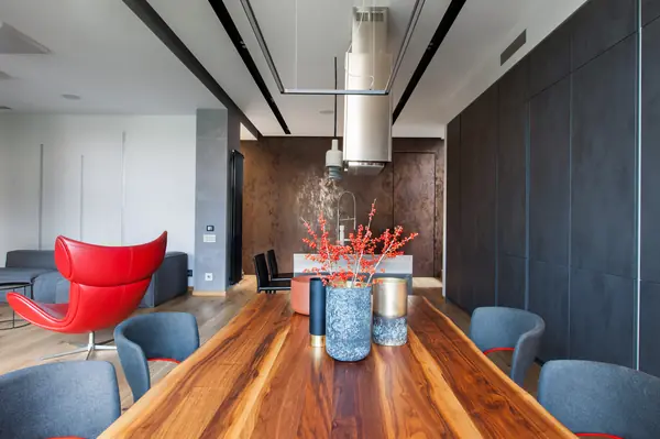 ДОМ НА НОВОЙ РИГЕ