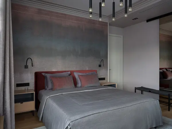 Современный интерьер с фиолетовыми акцентами