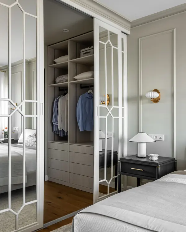 Гардеробная в мастер-спальне