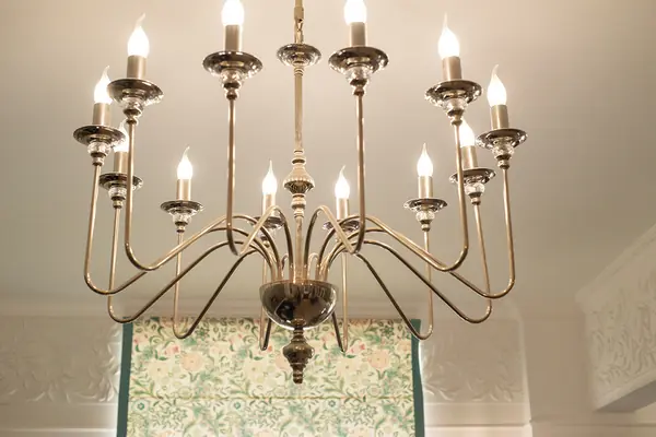 Pre-Raphaelite Appartment