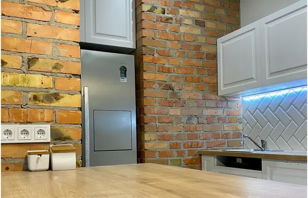 Кухня в стиле лофт с фасадами МДФ эмаль