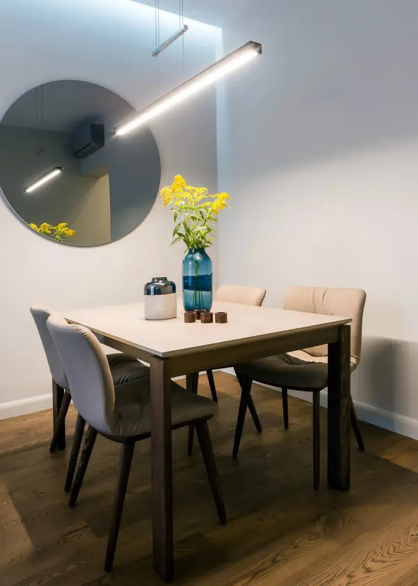 Сбалансированный интерьер для молодого мужчины