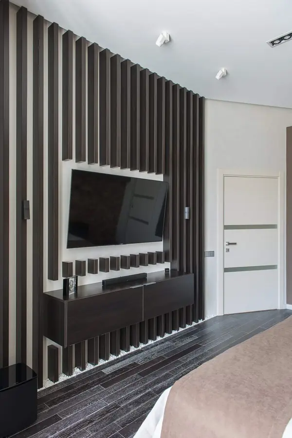 Частная квартира для него