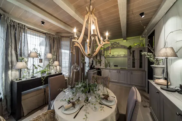 Кухня гостиная с камином