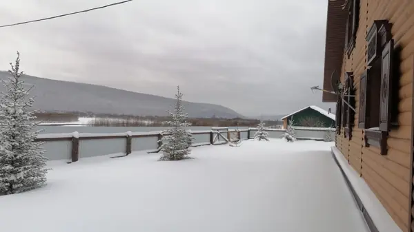 Оформление экстерьера дома охотника