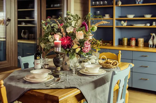 ДЕРЕВЯННЫЙ ДОМ В СТИЛЕ АНГЛИЙСКИЙ КАНТРИ.