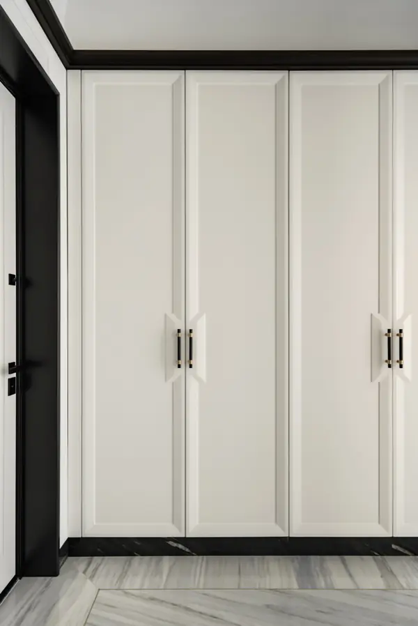 Шикарная квартира с белой мебелью