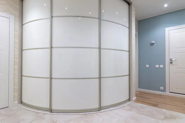 Дизайн четырехкомнатной квартиры в ЖК "Лучи".