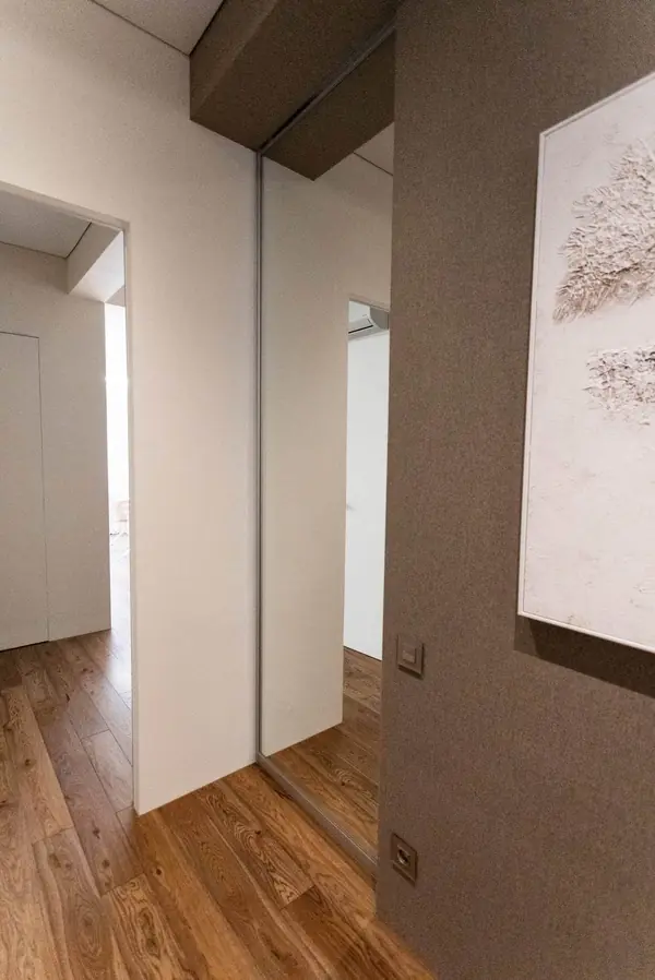 Межкомнатная раздвижная перегородка R720 raumplus в коридор