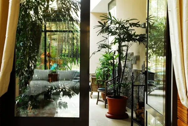 Дом в микрорайоне "Белая дача"