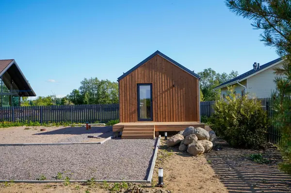 Небольшой дом под Петербургом