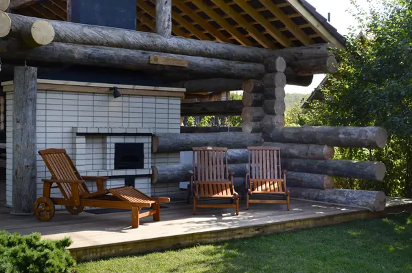 Избушка на опушке