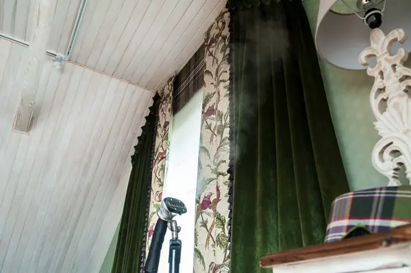 Дом с камином