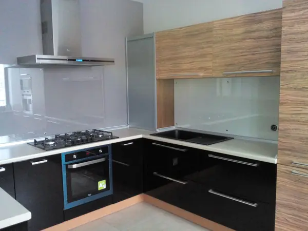 Кухня в современном стиле