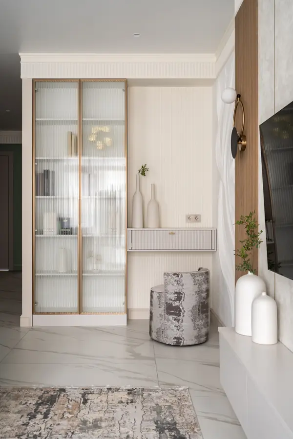 Шкаф и подвесная тумба в гостиную