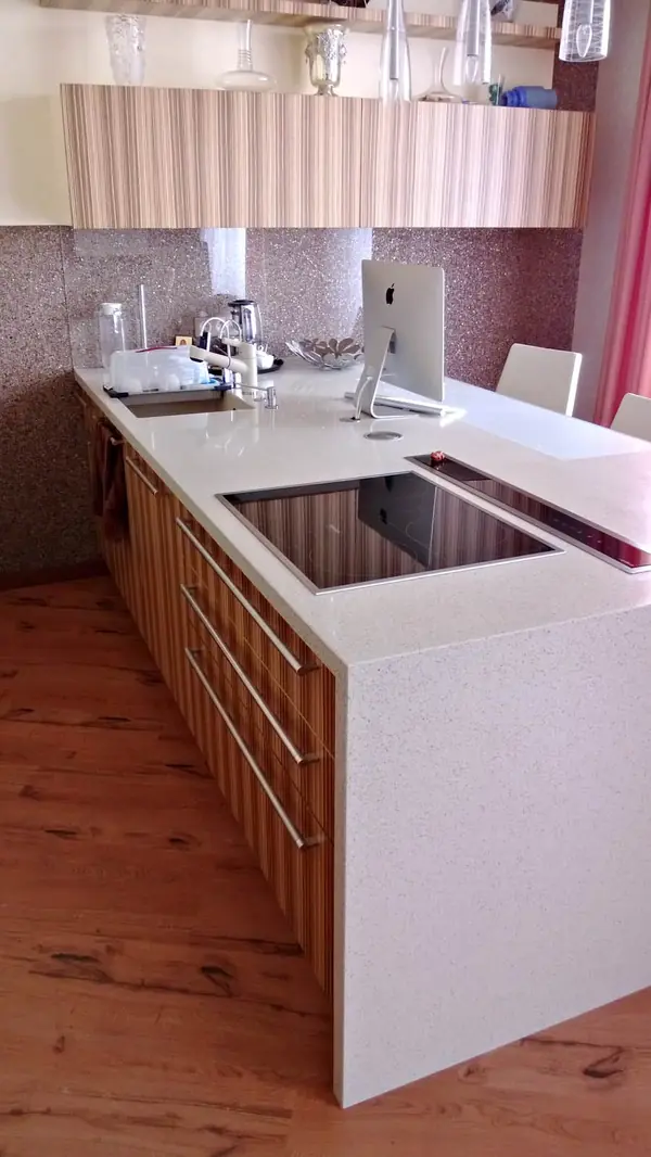 Шпон и белый глянец