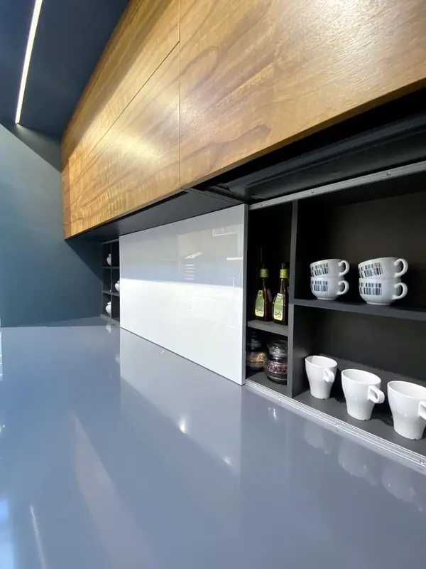 Кухня "PROFILO metallo" шпон.