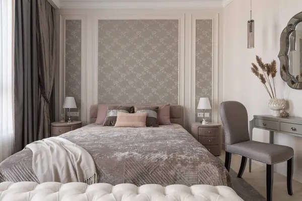 Четырехкомнатная квартира в стиле неоклассика 164 м2