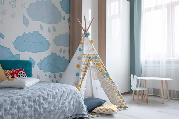 Квартира для семьи с тремя дочерьми в Санкт-Петербурге (фото)