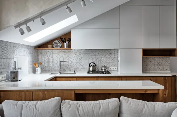 Simple на мансардному поверсі