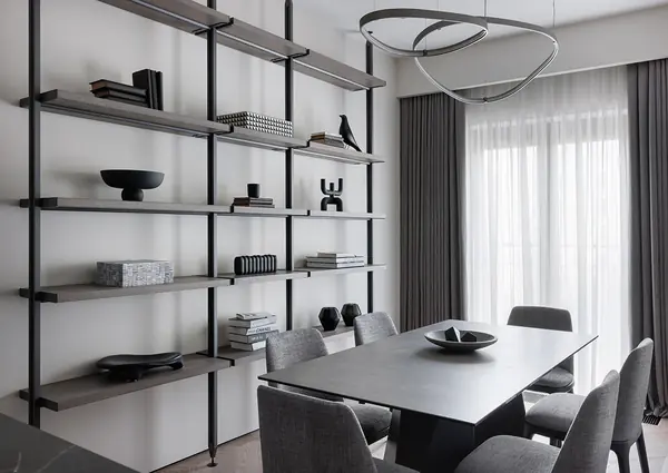 Монохромная квартира 90 м2 в центре Москвы