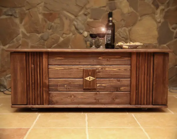 Столик-сундук-винный бар с тайником "Ъ"