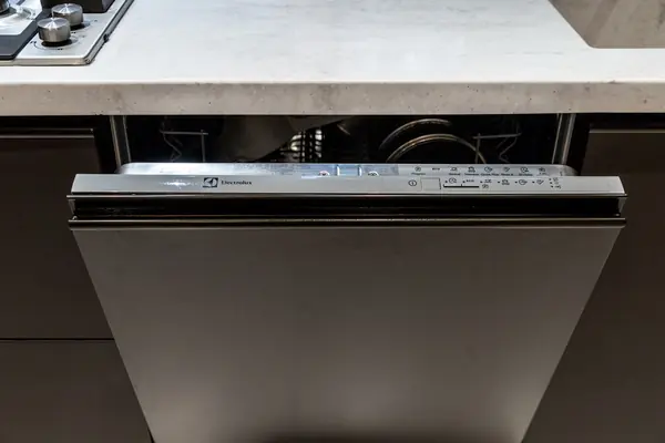 Бруно+Фаворит