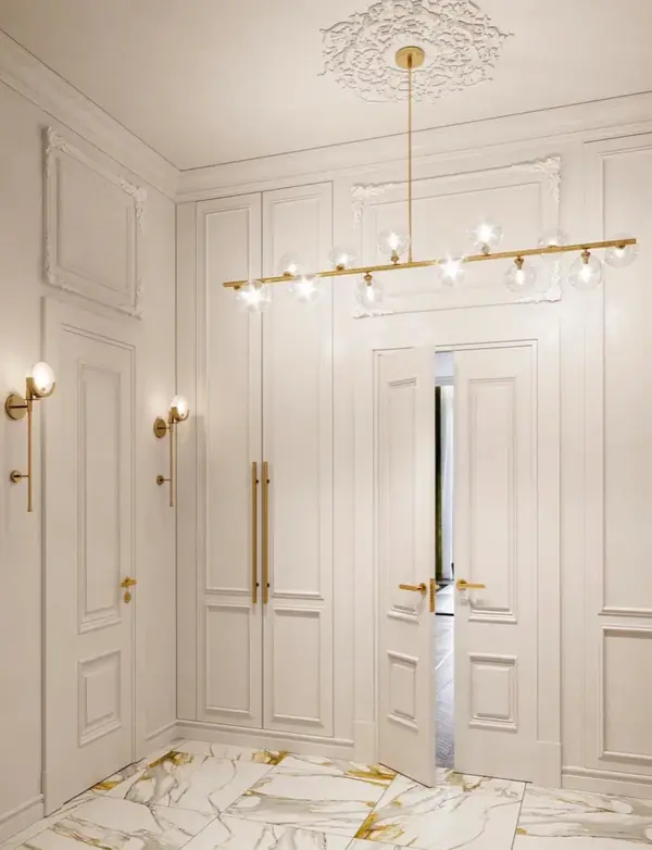 Интерьер с изысканным декором и обилием дерева