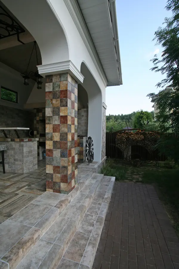 Беседка с летней кухней