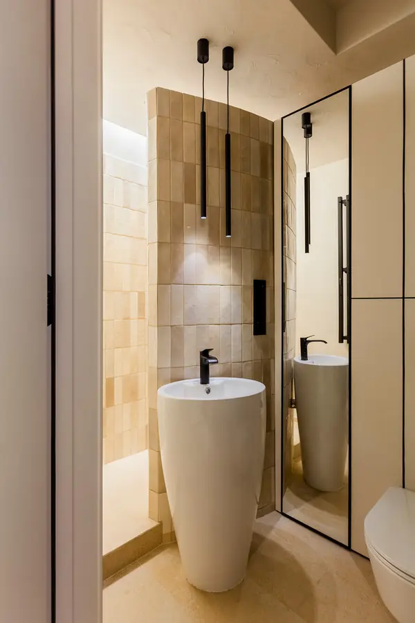 Добрая квартира - интерьер 49м² в доме XIX века