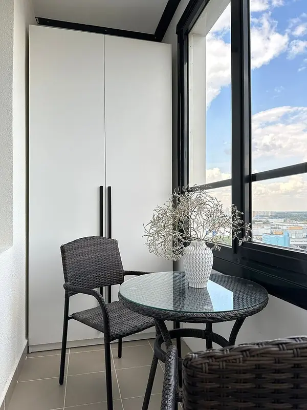 Распашные шкафы