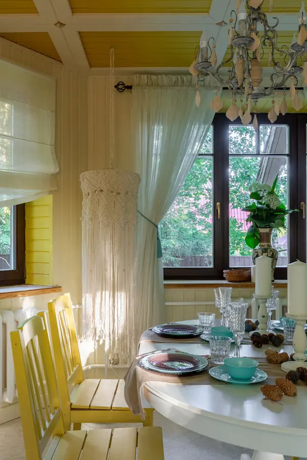 ВЕРАНДА В ДОМЕ. СТОЛОВАЯ ЦВЕТА ТИФАННИ.