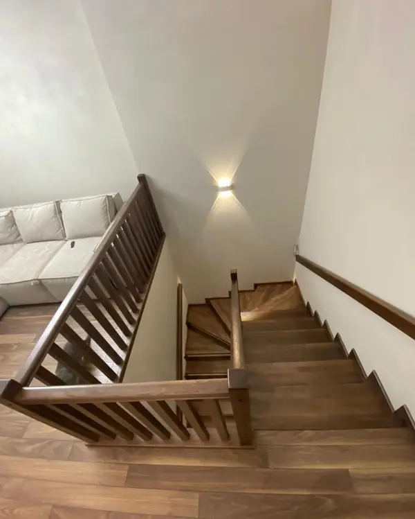 Лестницу Елены в кп Академия парк