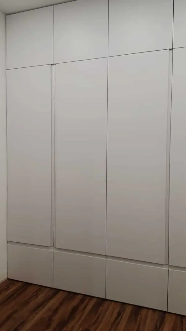 Шкаф в коридор