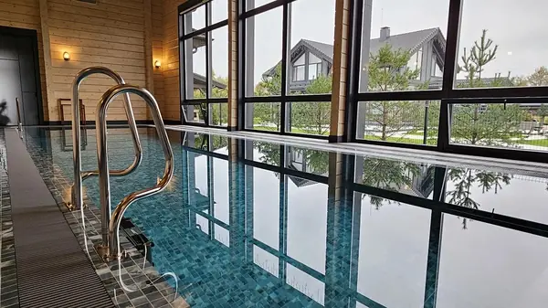 Частный бассейн. Истра.